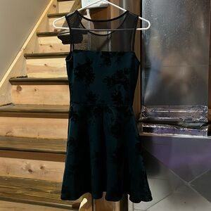 Three pink hearts dress for a screen and Black of all that Flowers sz xs juniors